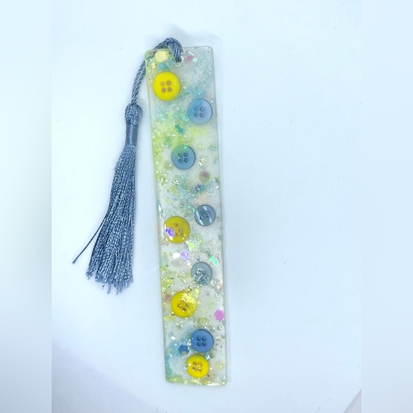 Button Bookmark - Picture 3 of 3
